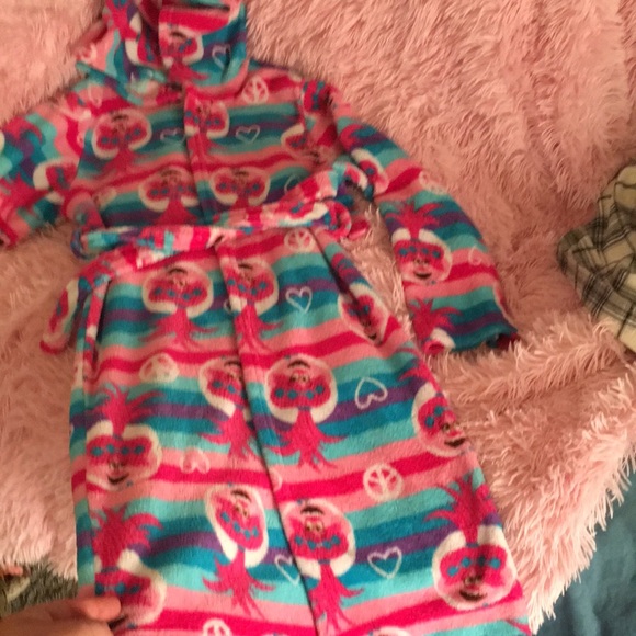 Trolls Robe - Picture 2 of 3